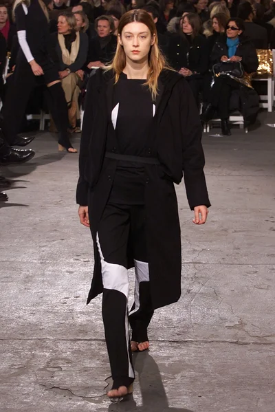 Look 10